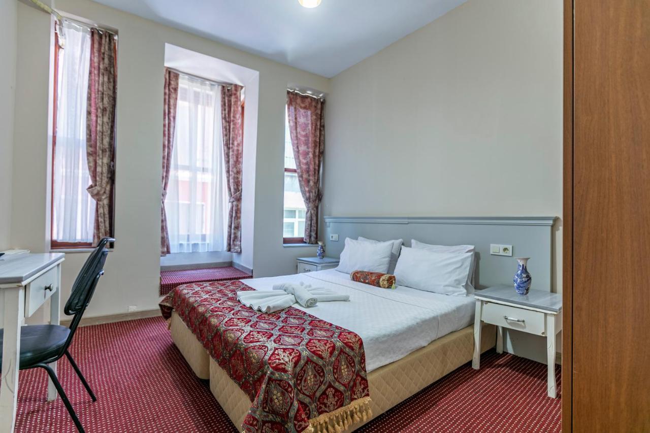 Ottomanzade Hotel Istanboel Buitenkant foto