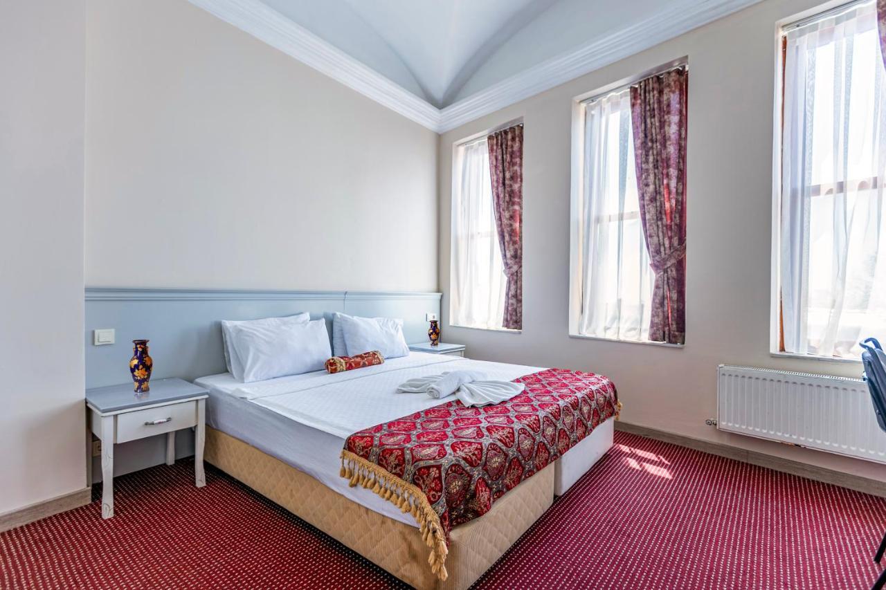 Ottomanzade Hotel Istanboel Buitenkant foto